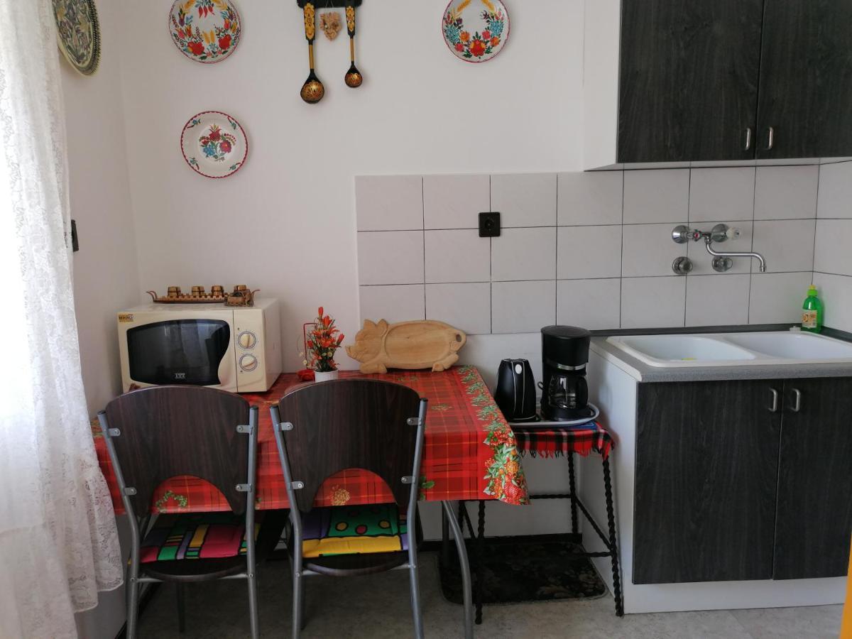 Ildiko Vendeghaz Heviz Apartment Exterior photo